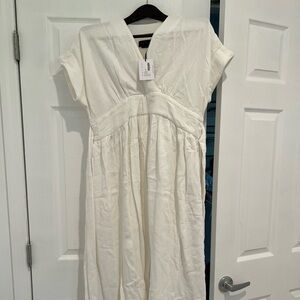 Hatch maternity dress in white